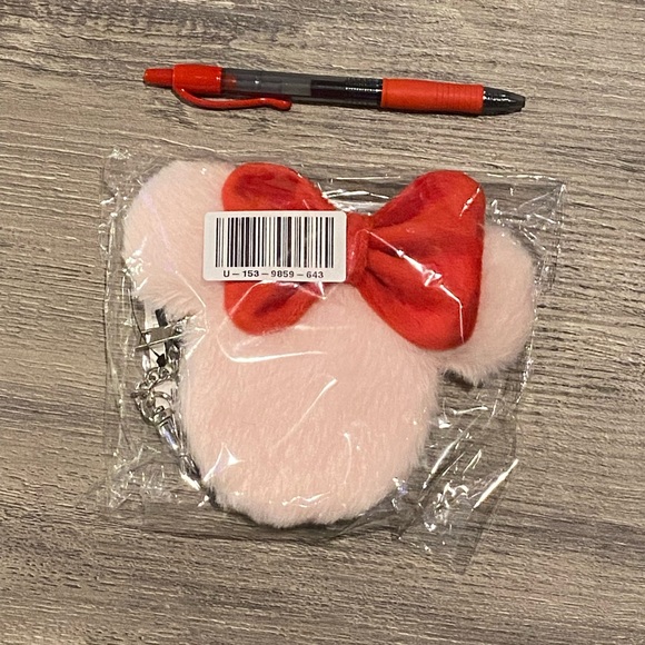 Disney Minnie Mouse coin purse - Picture 4 of 5